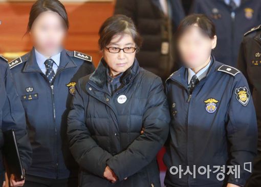 결국 소환조사 불응한 최순실…특검 "체포영장 검토"