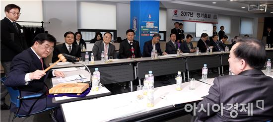 [포토]신문선, 프로축구연맹 총재 낙선