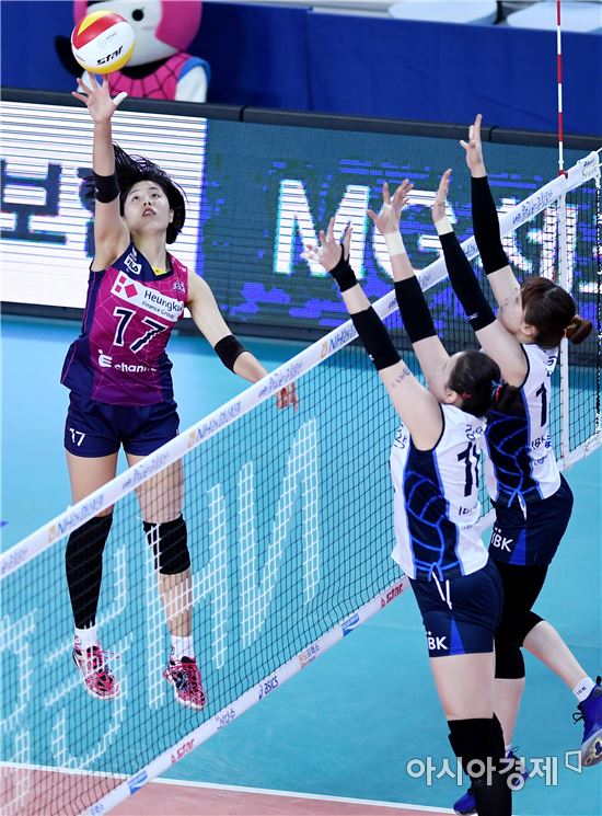 [포토]이재영, '이번엔 팁 공격이야'