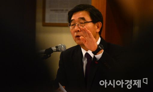 [포토]이기권 고용노동부 장관, 30대 그룹 CEO 간담회