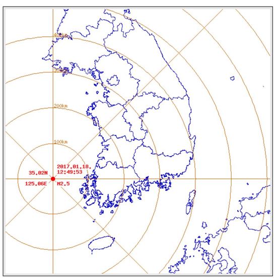 기상청은 18일 오후 12시49분쯤 전남 신안군 흑산면 북서쪽 56㎞ 해역에서 규모 2.5 지진이 발생했다고 밝혔다. (사진=기상청 홈페이지 캡처)
