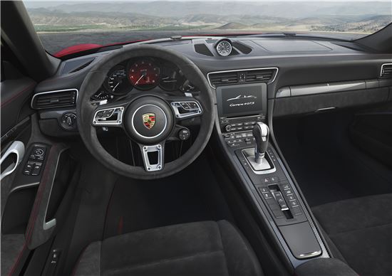 포르쉐, 뉴 911 GTS 출시…포르쉐 911 라인업 강화