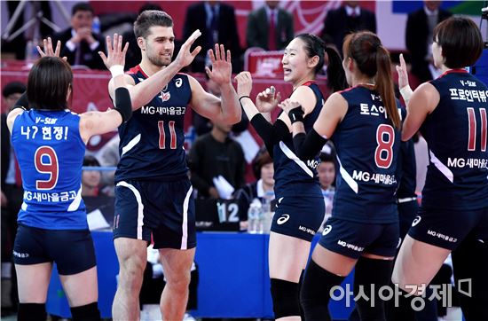 [포토]파다르, '오빠가 도와줄게'