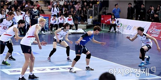 [포토]정성현, '순간 정지 세리머니'