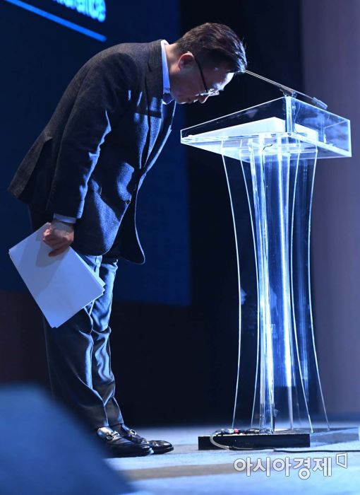 [이슈人] 갤럭시 수장 '고동진', 얼굴에 만감이 교차했다