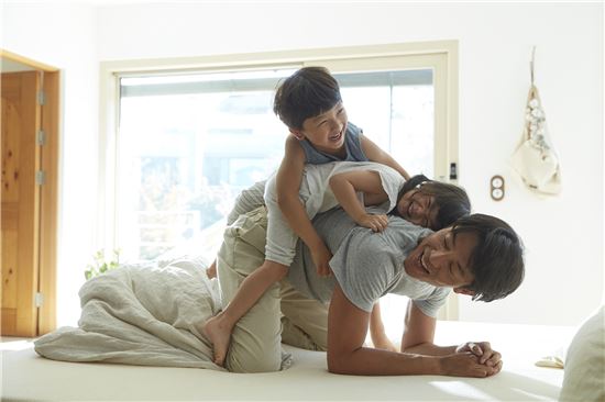 "바쁜 하루, 느린 잠의 가치" 슬로우, 매트리스 무료체험 이벤트