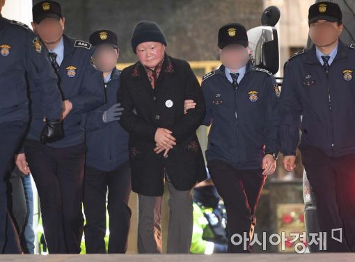 [포토]특검 소환된 김경숙 전 이대 학장 