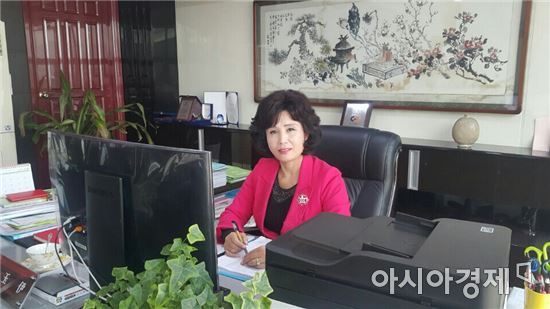 "세계가구전시회서 변화 직감…붙박이장·주방가구 키웠죠"