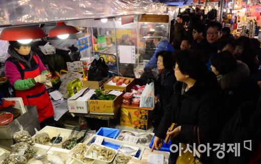 [포토]북적이는 재래시장