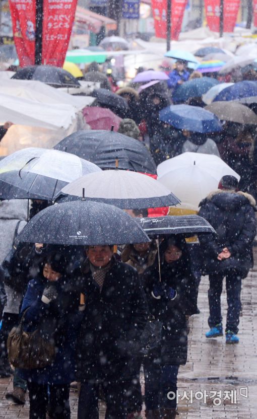 [포토]눈 오는 명동