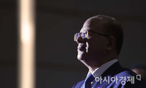 [포토]'탄핵심판 빠른 결정' 강조한 박한철 헌재소장 
