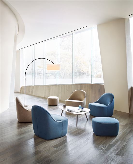 "1·2인용 소파와 암체어" 퍼시스, 휴게·라운지 공간용 신제품 출시