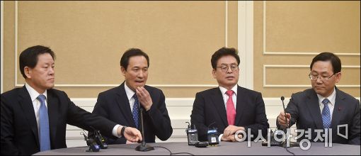 [포토]한자리에 모인 4당 원내대표