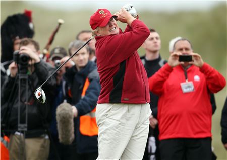 도널드 트럼프 미국 대통령은 독학으로 골프를 배워 스타일 보다는 실용적인 스윙을 구사한다.