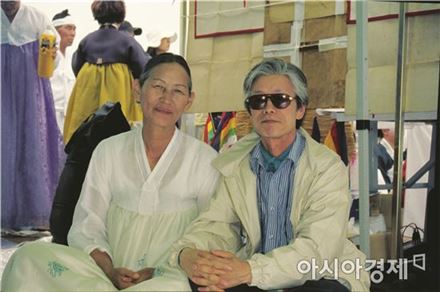 김금화 만신과 함께(60대 하효길), 2004년 인천