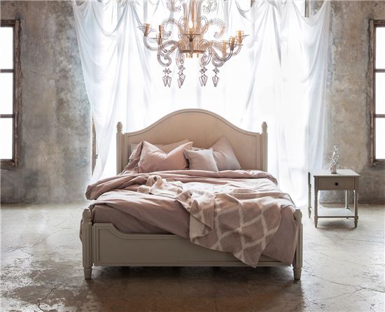 "침구·베개 증정" 시몬스 침대, '웨딩 프로모션' 시작