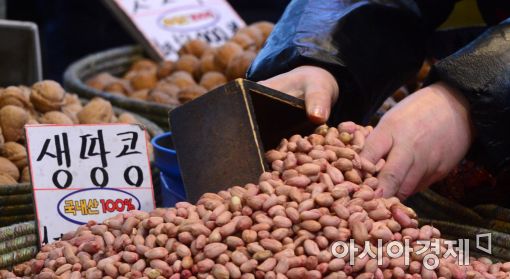 [포토]'푸짐한 시장 인심'
