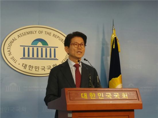 김문수 "이재용 구속, 충격과 우려…경제 악영향 걱정"