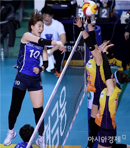 [포토]박정아, '블로킹을 뚫어라'