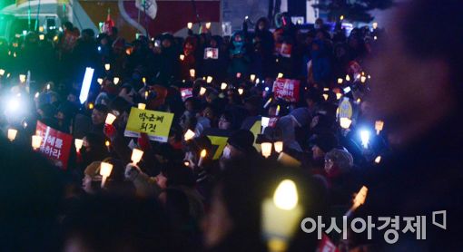 [15차 촛불집회]정월대보름에 전국 80만 '탄핵민심' 타올라(종합)