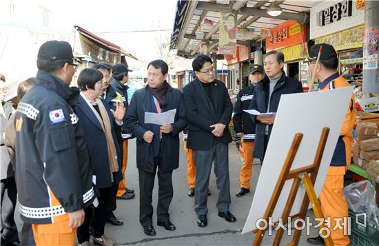 광주광역시의회 행정자치위원회 송정시장 현장방문