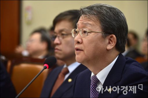 떠나는 임환수 국세청장 "신뢰받는 국세청 만들어달라"