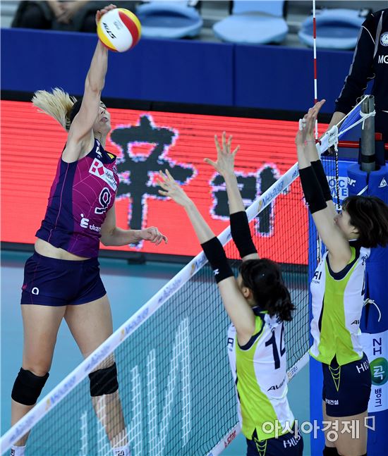 [포토]러브, '블로킹을 압도하는 높이'