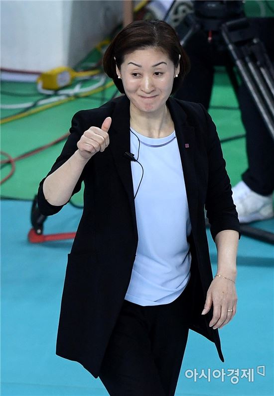 [포토]박미희 감독, '엄지척!'