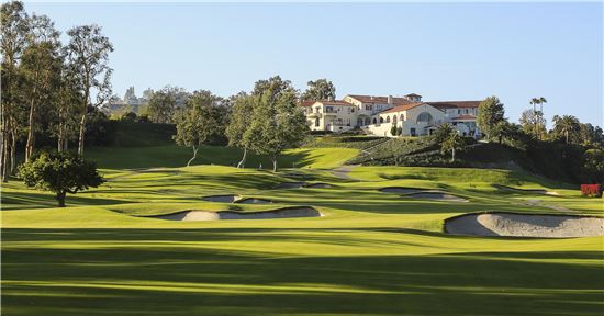 제네시스 브랜드가 올해부터 새로운 타이틀 스폰서로 후원을 시작하는 PGA 투어 토너먼트 대회 '제네시스 오픈'이 미국 LA 인근 리비에라 컨트리클럽에서 오는 16일(현지시각)에 개막해 19일까지 열린다. 제네시스 오픈이 개최되는 리비에라 컨트리 클럽의 모습.

