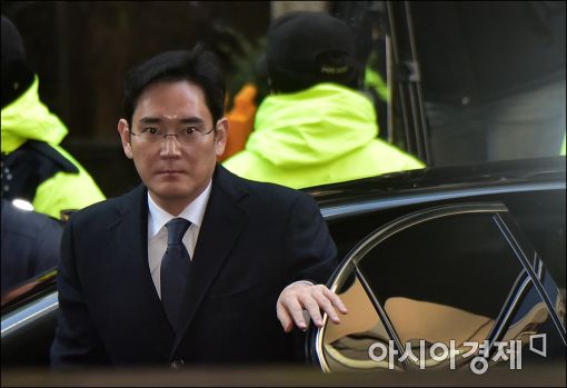 기로에 선 특검-이재용…법원, 구속영장 재심사 돌입