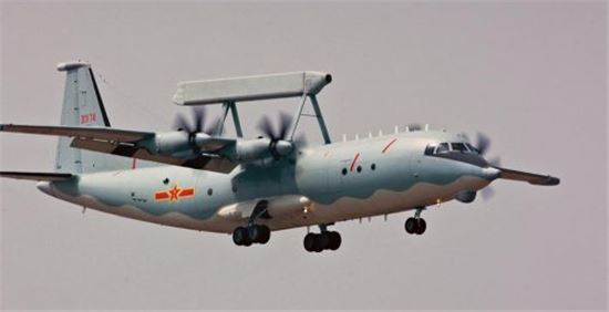 중국의 KJ-200 조기경보기