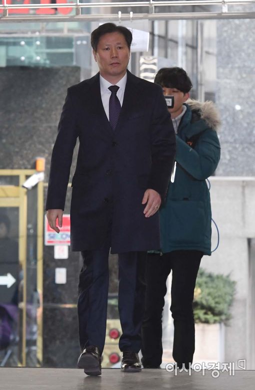 [포토]안봉근 전 비서관, 특검 출석 