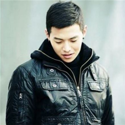 ‘역적’ 합류 박은석, 10년 전 군인시절 사진 공개 “머리 자르고 싶지만 너무 추워”
