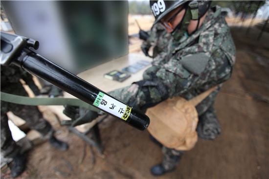 20년만에 찾아간 논산훈련소… 각개종합훈련에 ‘넉 다운’