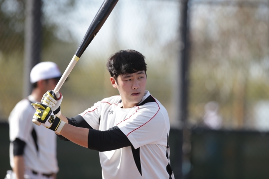 '양석환 3타점' LG, 네덜란드 WBC 대표팀에 7-4 승