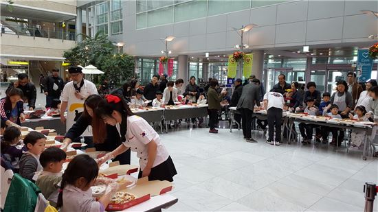 미스터피자 드림팀, 제주도에서 피자 만들기 체험행사