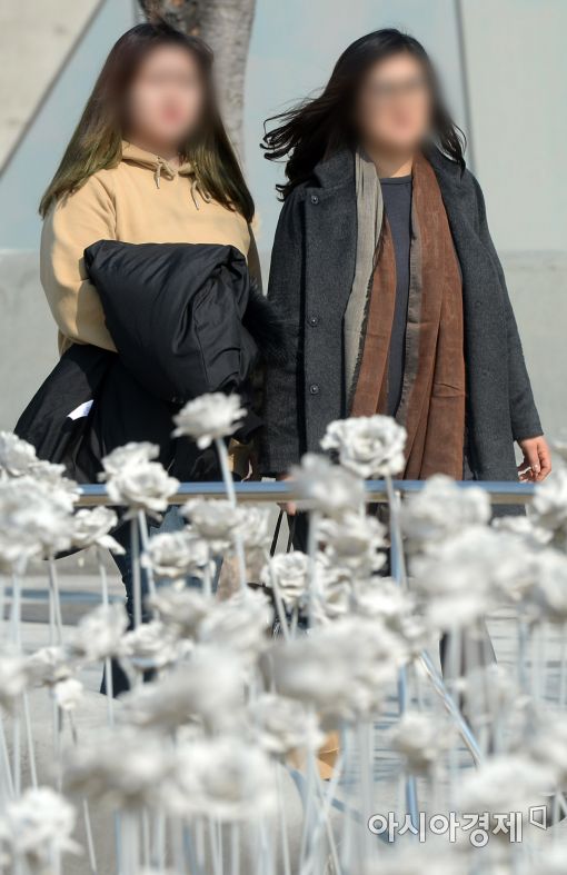 [포토]'가벼운 옷차림으로'