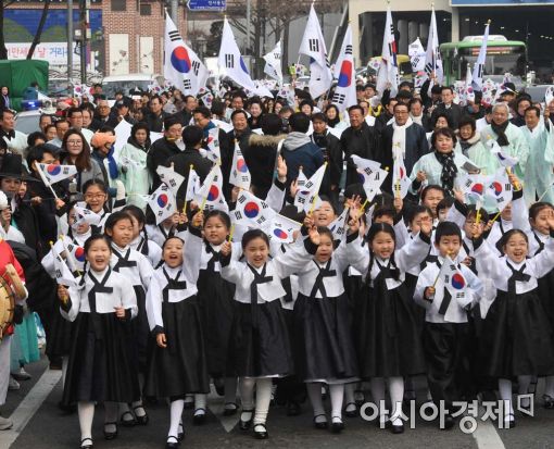 [포토]98년전 그 날 처럼 