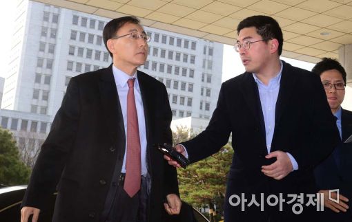 [포토]김수남 검찰총장, '우병우와 통화했나'