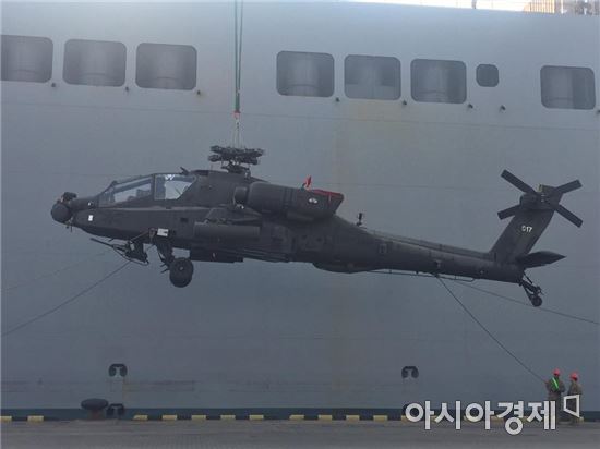 미 육군 항공여단은 태국 코브라연합훈련에 참가한 아파치 롱보우 공격헬기, UH-60 블랙호크, CH-47F 치누크 수송헬기가가 한국에 도착했다고 페이스북에 사진과 함께 공개했다. 