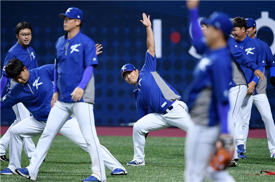 이스라엘, 막강 투수진 앞세워 상무에 1-0 완봉승