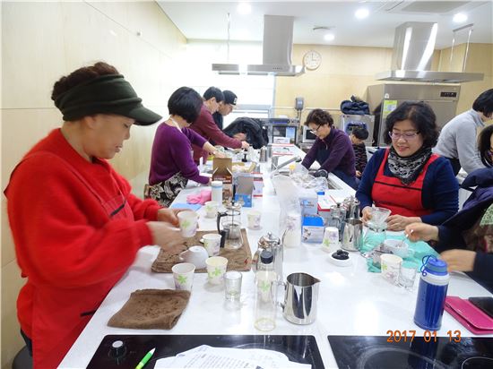 ‘첫돌’ 맞은 동작50플러스센터 특별한 릴레이 강연