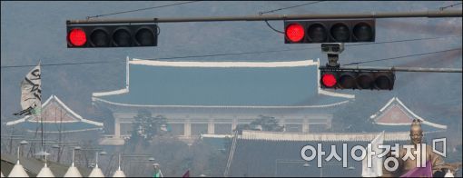 [포토]'박근혜, 파면이냐, 직무 복귀냐'