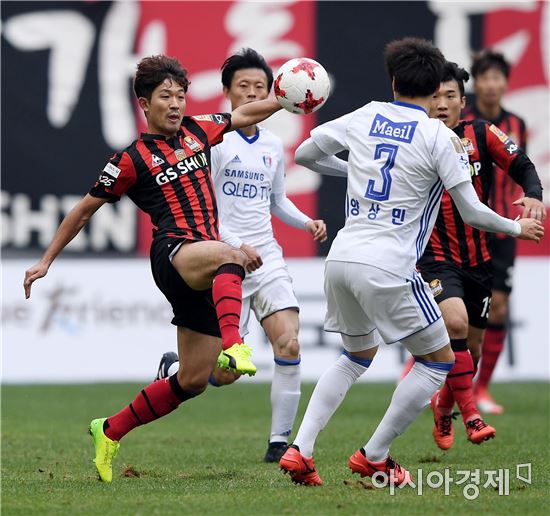 [포토]공격하는 서울 이상호