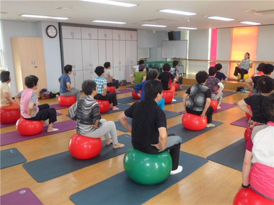 광진구, 100세 시대 어르신 건강 챙기기 적극 나서 