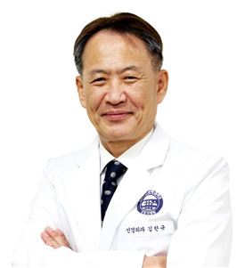 34년 동안 뇌수술 5000번…김한규 교수