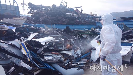 곡성군, 월동모기 일제방제에 나섰다 