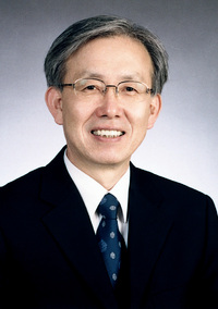 전남대 김윤수 명예교수