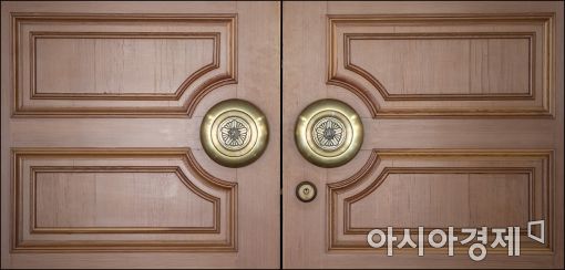 [포토]헌재, 대심판정 문 언제 열리나?