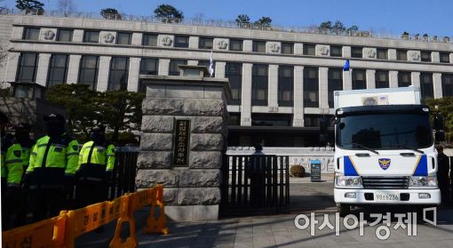 [포토]경찰, 10일 갑호비상령 발령 